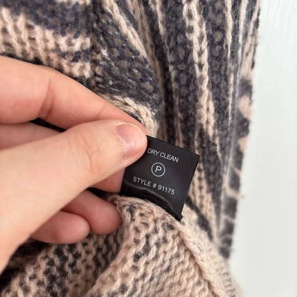 Skull Cashmere Beige Charcoal Knit Sweater Light Quiet Luxury Animal print Small - Picture 7 of 13